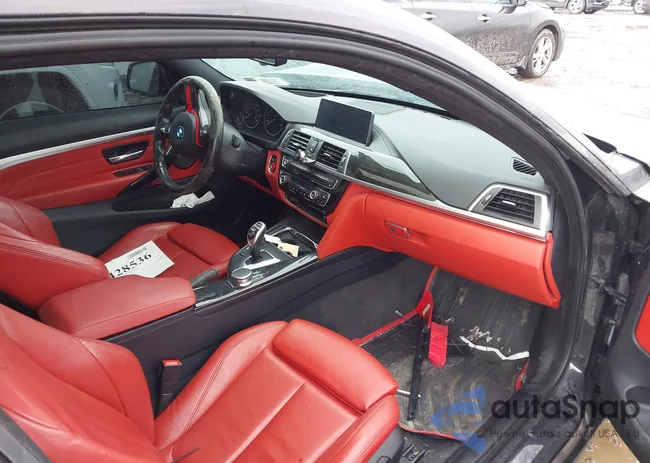 WBA4W9C50KAF94162: 44428536