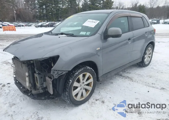 4A4AR3AW8FE032360: 44428582