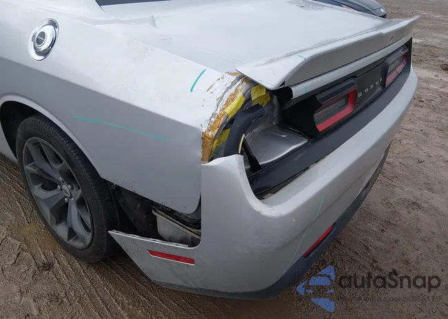 2C3CDZAG9KH733975: 44428615