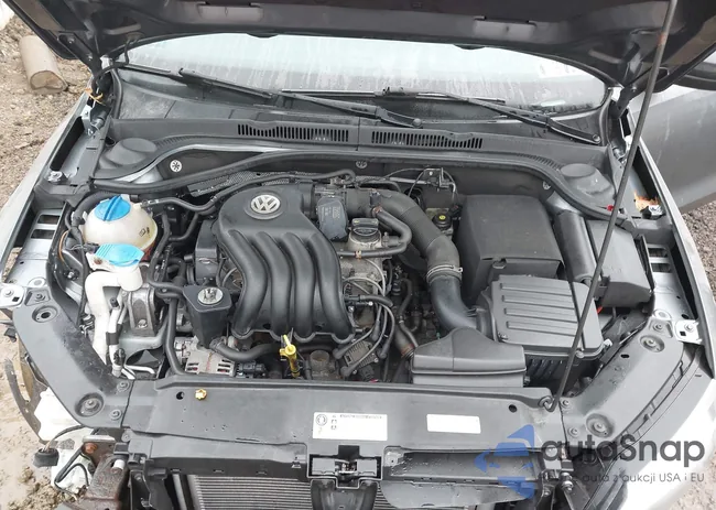 3VW2K7AJ3FM265212: 44428701