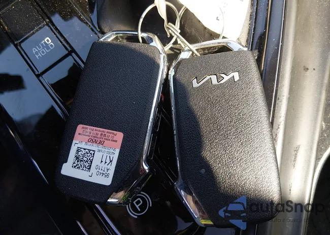 KNDCR3LE3P5098174: 44428736