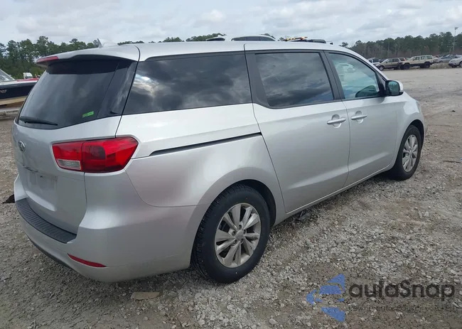 KNDMB5C14H6227570: 44429776