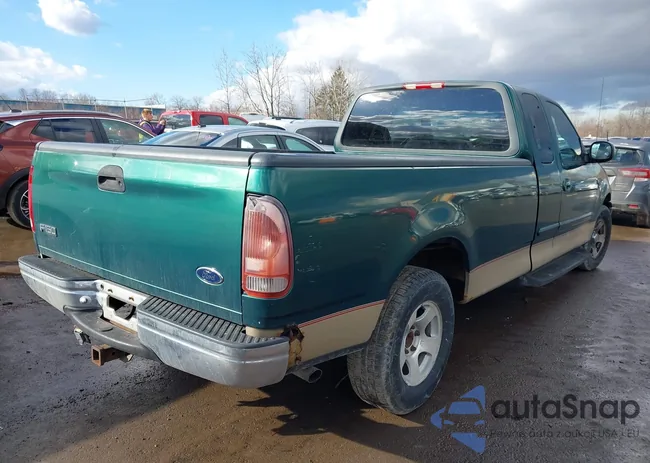 1FTRX17L8XNA46858: 44429837