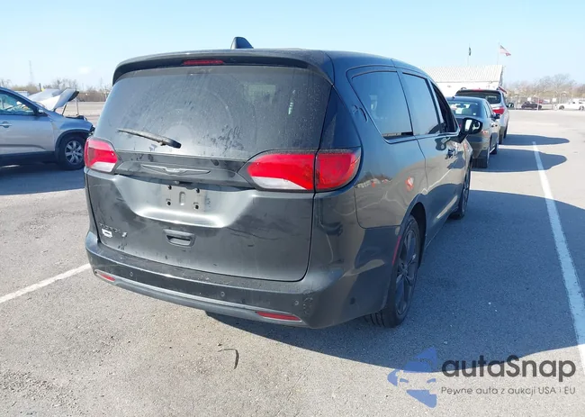 2C4RC1FG0JR198157: 44429844