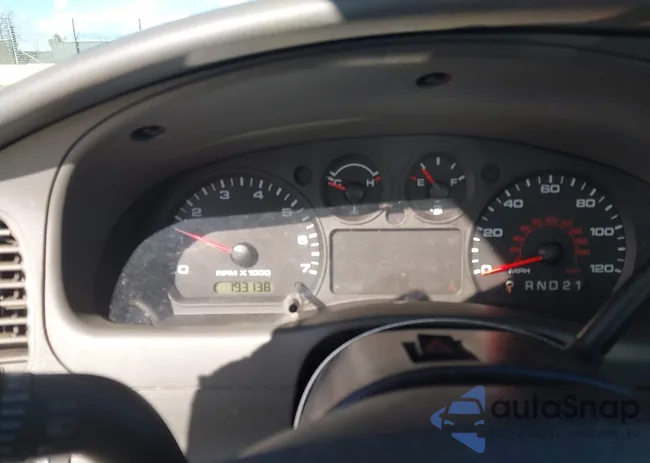 1FTYR10D58PA57556: 44429901