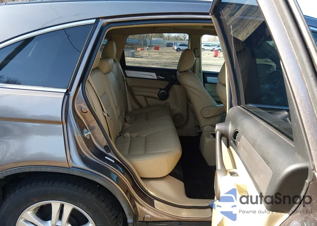 5J6RE3H79BL002563: 44429959