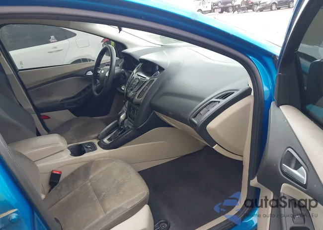 1FADP3F26EL134935: 44429964