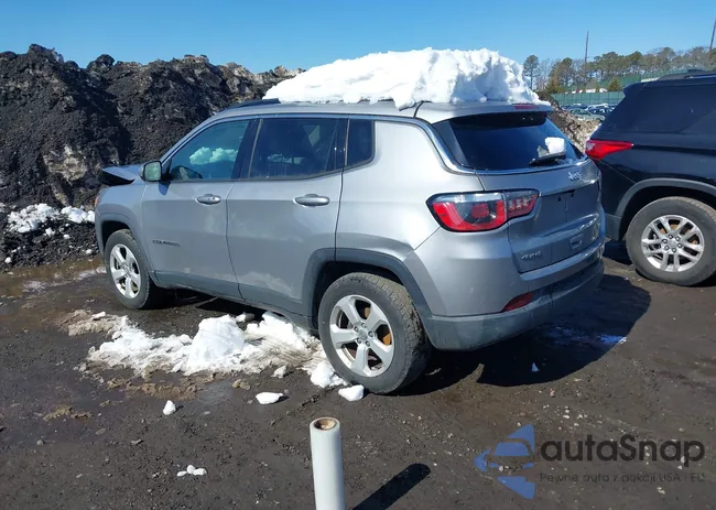 3C4NJDBB8JT239910: 44430026