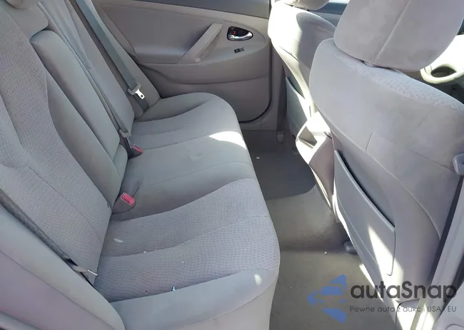 4T4BF3EK8BR119687: 44430086