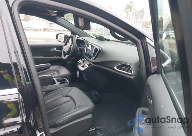 2C4RC1BG3SR540627: 44430134