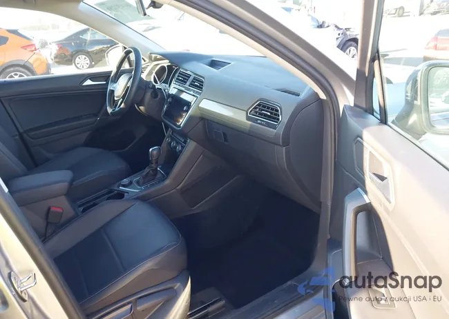 3VV2B7AX8LM026422: 44430296