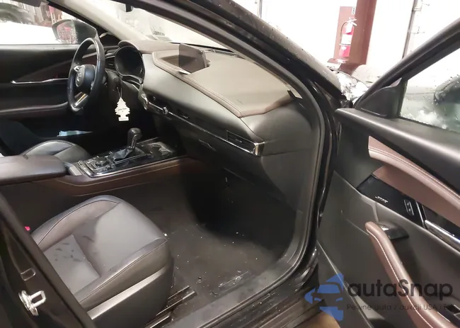 3MVDMBDY4PM582451: 44430326