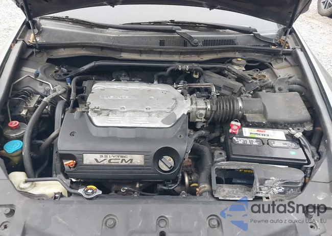 1HGCP3F86BA001479: 44429459