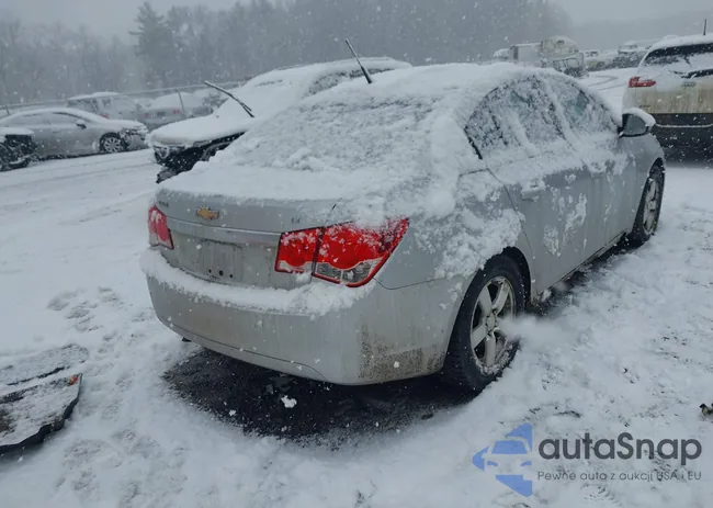 1G1PC5SB8E7172656: 44429591