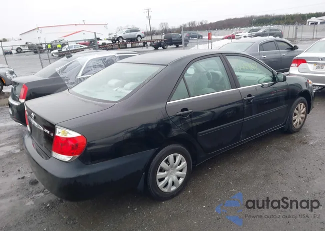 4T1BE32K06U125586: 44429621