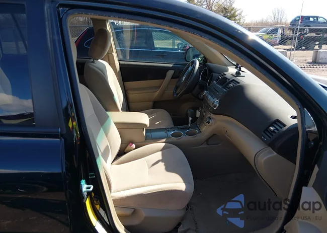 JTEES41A882087933: 44429692