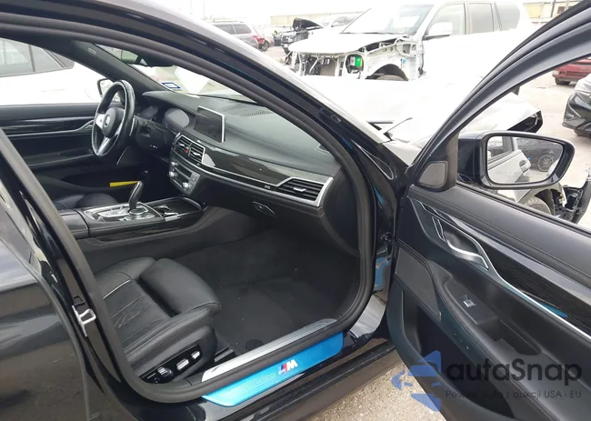 WBA7U2C01NCH71843: 44430850