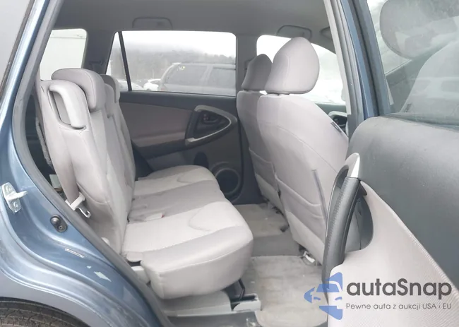 JTMBD33V375106512: 44430934