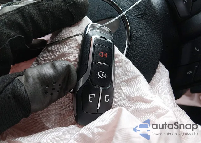 1FA6P8TH4F5336791: 44430986