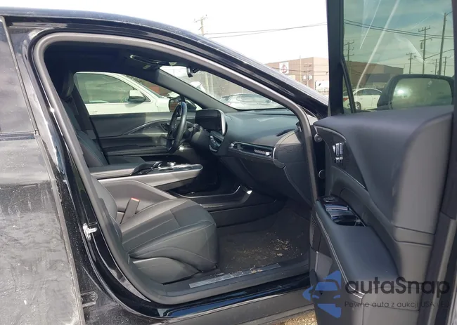 1GYKPTRL3RZ133325: 44431046