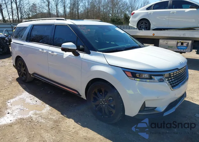 KNDNE5H37R6444313: 44431317