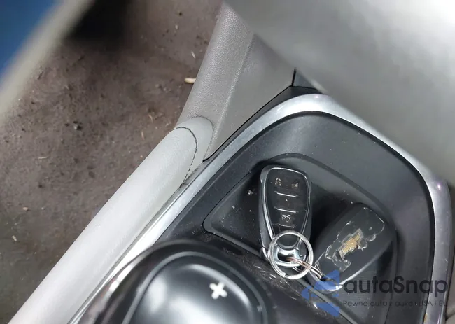 1G1ZE5ST4GF341205: 44430479