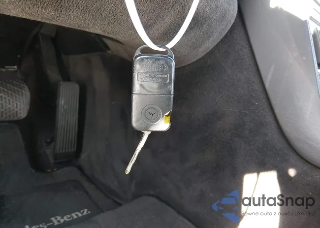 WDBGA76G7XA427199: 44430541