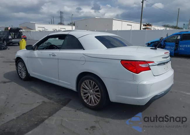 1C3BCBFG8CN116171: 44431889