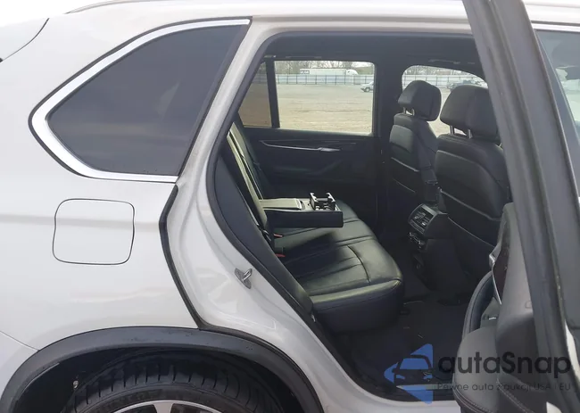 5UXKR0C37H0X81419: 44432037