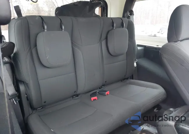 1C4HJXAG1PW531557: 44432115