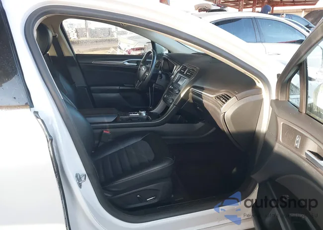 3FA6P0LU2HR299917: 44432267