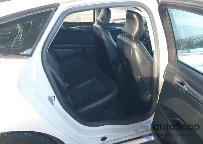 3FA6P0LU2HR299917: 44432267