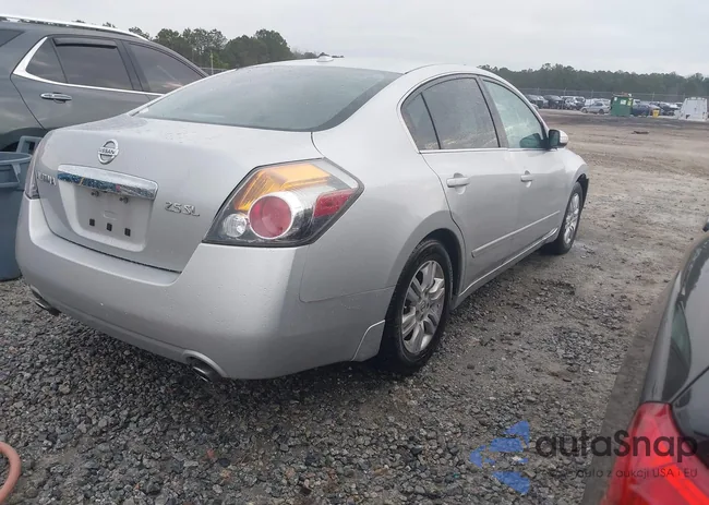 1N4AL2AP0BN441237: 44431377