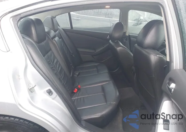 1N4AL2AP0BN441237: 44431377