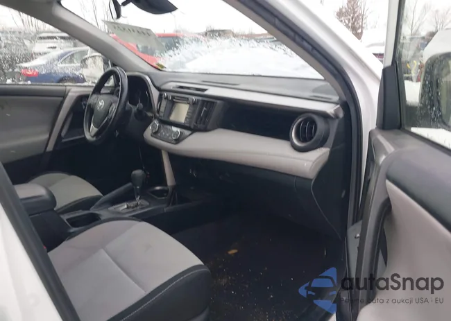 JTMRJREVXJD249610: 44431525