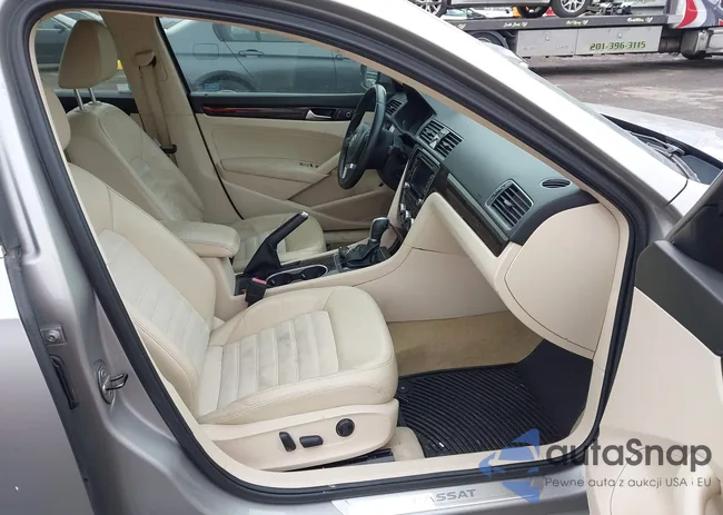 1VWCN7A30EC068897: 44431575