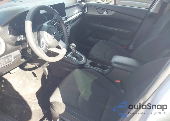 3KPF24AD0ME333678: 44431589