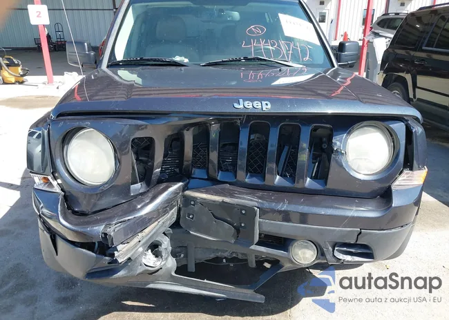 1C4NJPFA5ED681638: 44431742