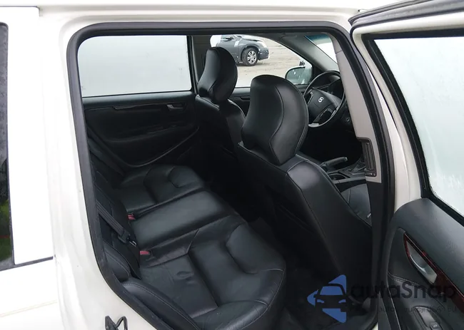 YV1SW58D322234873: 44432762