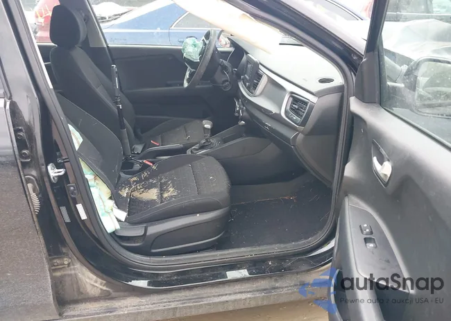 3KPA24AB6KE227760: 44432860