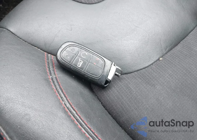 1C4PJMBB2FW681981: 44432905