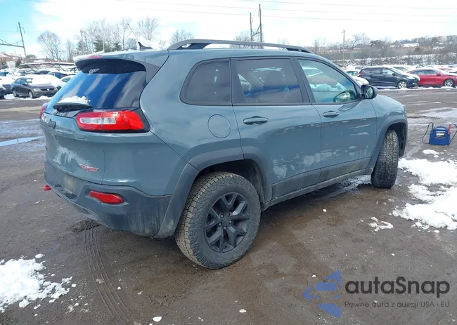 1C4PJMBB2FW681981: 44432905