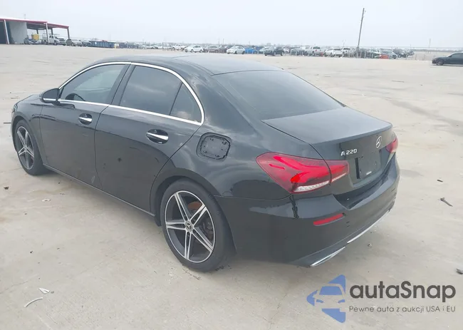 WDD3G4EB0KW021978: 44432923