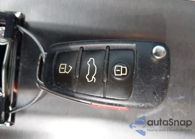 WA1EFCFS9GR008046: 44432930