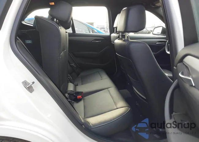 WBAVM1C5XFV316845: 44433053