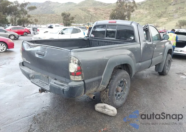 5TFUX4EN6EX028313: 44433261