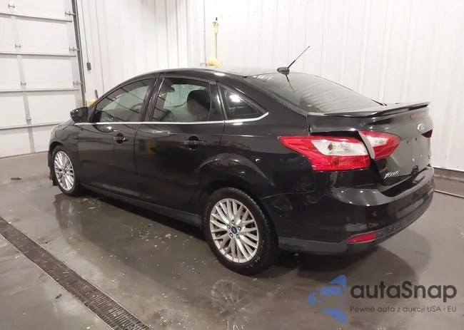 1FADP3J25DL189544: 44432437