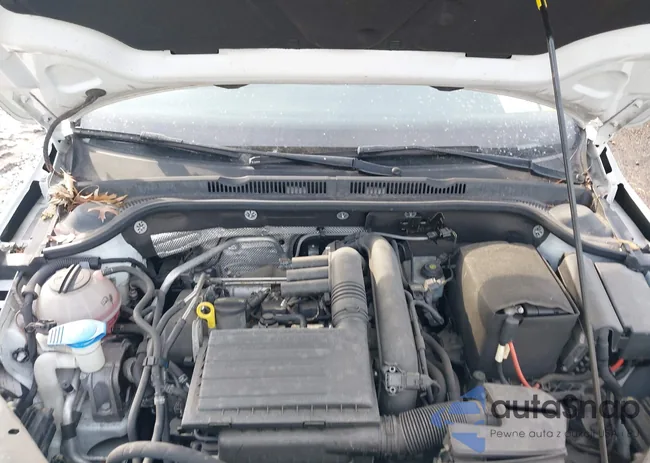 3VWDB7AJ8HM291445: 44432581