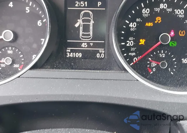 3VWDB7AJ8HM291445: 44432581