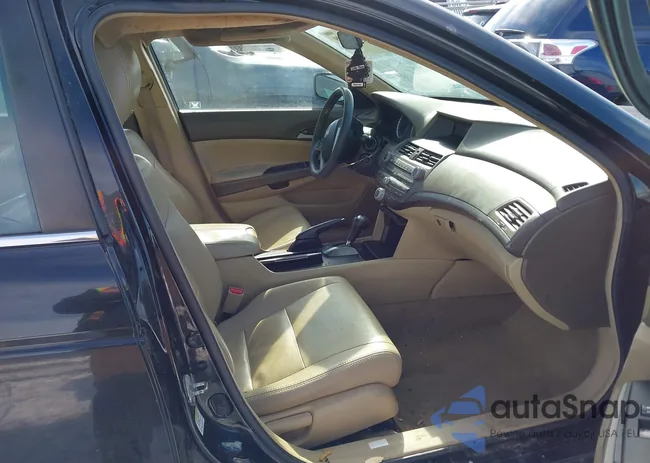 1HGCP26449A121783: 44432599